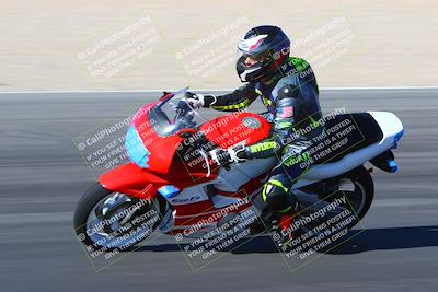 media/Jan-13-2024-SoCal Trackdays (Sat) [[9c032fe5aa]]/Turn 6 Inside (1145am)/